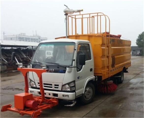 各地市政環(huán)衛(wèi)設(shè)備應(yīng)用觀察 推雪滾、除雪車與防撞緩沖車的綜合比較